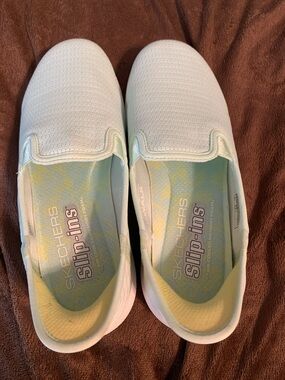 Skechers Mint Green Slip-Ins Sneakers with Pastel Yellow & Light Green Insoles